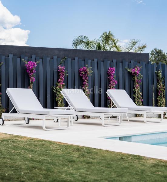 Foto d1b31066-6829-4795-a616-fbce4042bebf. Chalet villa de 5 dormitorios y 6 baños localizada en la milla de oro, . obra nueva en Marbella