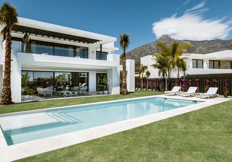 Foto d20d8ffe-85a8-4d83-ae0f-9b9ebc1708be. Chalet villa de 5 dormitorios y 6 baños localizada en la milla de oro, . obra nueva en Marbella