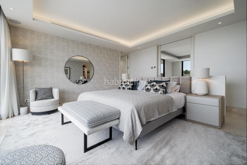 Foto ddcf53de-f5c4-498e-badb-514dcf6b4cfc. Chalet villa de 5 dormitorios y 6 baños localizada en la milla de oro, . obra nueva en Marbella