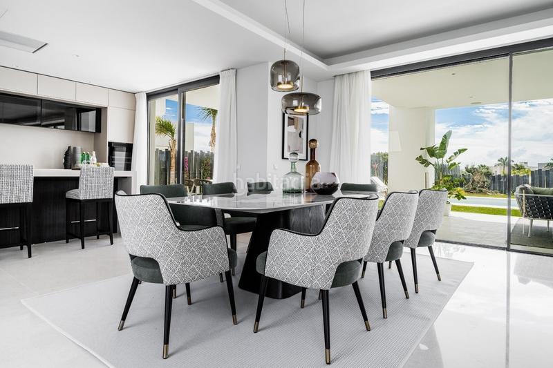 Foto f0049ca9-c6b3-4a14-a679-2bf161c307bd. Chalet villa de 5 dormitorios y 6 baños localizada en la milla de oro, . obra nueva en Marbella