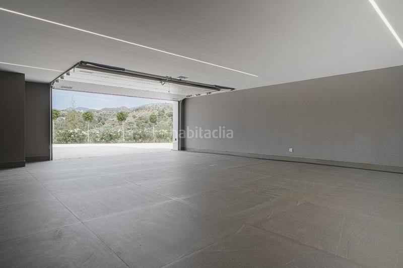 Foto f46ea7f0-9d1d-4762-8d8d-8781479ca54c. Chalet villa de 5 dormitorios y 6 baños localizada en la milla de oro, . obra nueva en Marbella