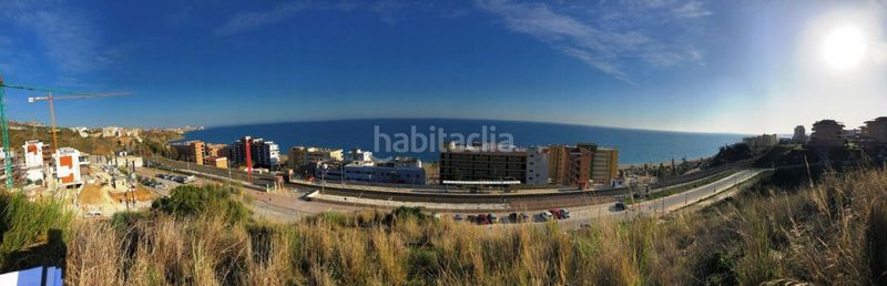 Foto 270f6765-6a09-4578-b7b8-e08e0af6b8d8. Ático  de 3 dormitorios y 2 baños con terraza y vistas al mar. el higuerón, en Fuengirola