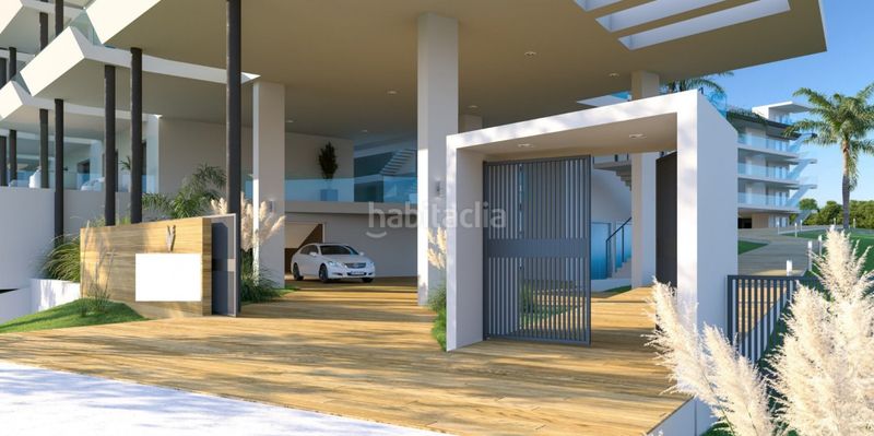 Foto 3a1bba9a-b23c-4868-b183-bf2f92ea1be7. Ático  de 3 dormitorios y 2 baños con terraza y vistas al mar. el higuerón, en Fuengirola
