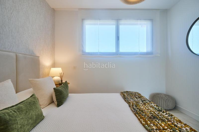 Foto 15f76b73-c23c-41d8-a402-2264f2354d7d. Casa adosada obra nueva espectaculares adosados 4 habitaciones piscina garage vistas al mar en Mijas
