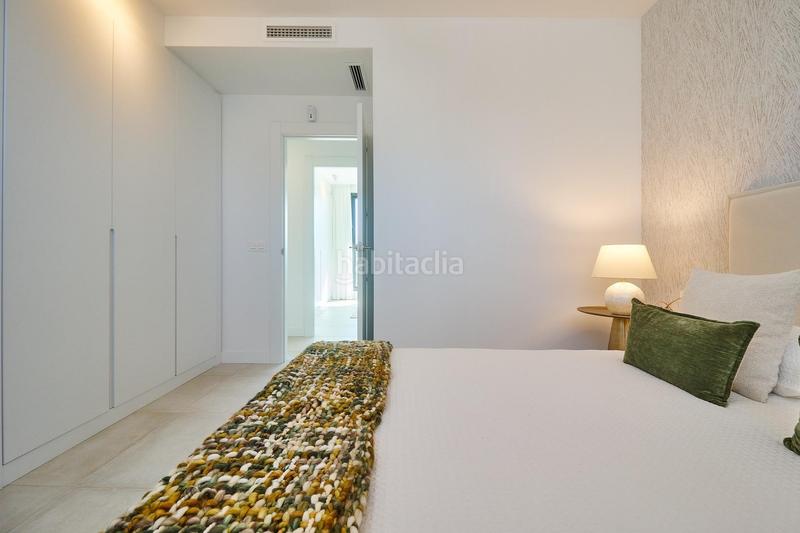 Foto 1a353402-e48b-4d0b-9a1d-cd0e100299f8. Casa adosada obra nueva espectaculares adosados 4 habitaciones piscina garage vistas al mar en Mijas