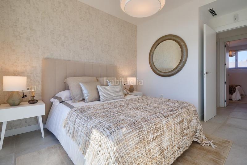 Foto 1e897744-eb85-4404-90e7-925bc3cd13bf. Casa adosada obra nueva espectaculares adosados 4 habitaciones piscina garage vistas al mar en Mijas