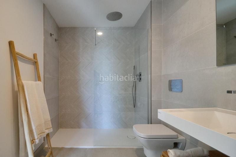 Foto 7d5d5657-ba6c-4603-8a7e-1d67d1071549. Casa adosada obra nueva espectaculares adosados 4 habitaciones piscina garage vistas al mar en Mijas