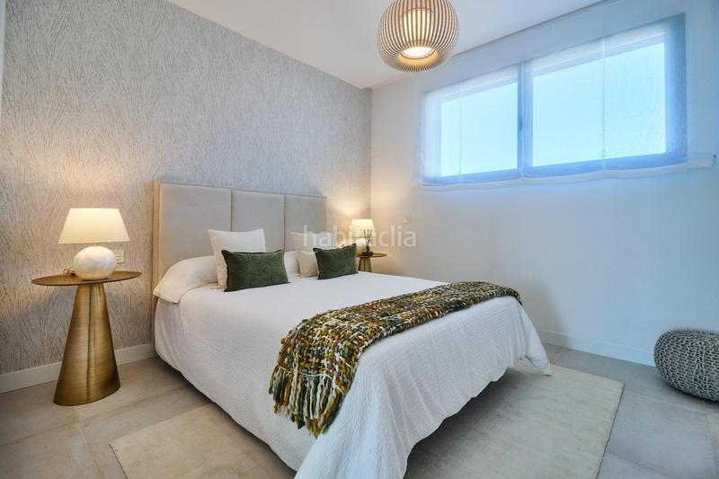 Foto a15d1eb8-9615-43d0-bac0-aa447790b9fb. Casa adosada obra nueva espectaculares adosados 4 habitaciones piscina garage vistas al mar en Mijas