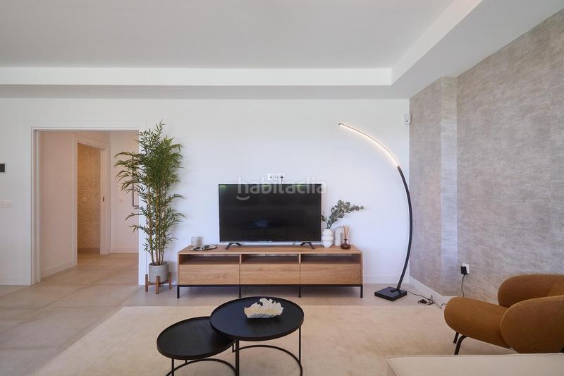 Foto a5f12e8b-4c12-42b3-83b8-048ade056b8d. Casa adosada obra nueva espectaculares adosados 4 habitaciones piscina garage vistas al mar en Mijas
