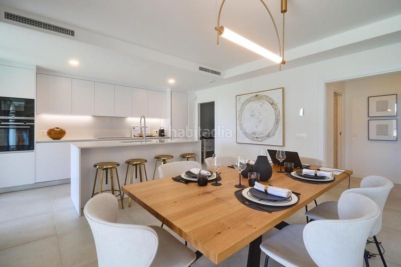 Foto cc2f2c3d-0e82-424d-a765-b3110723bd6d. Casa adosada obra nueva espectaculares adosados 4 habitaciones piscina garage vistas al mar en Mijas