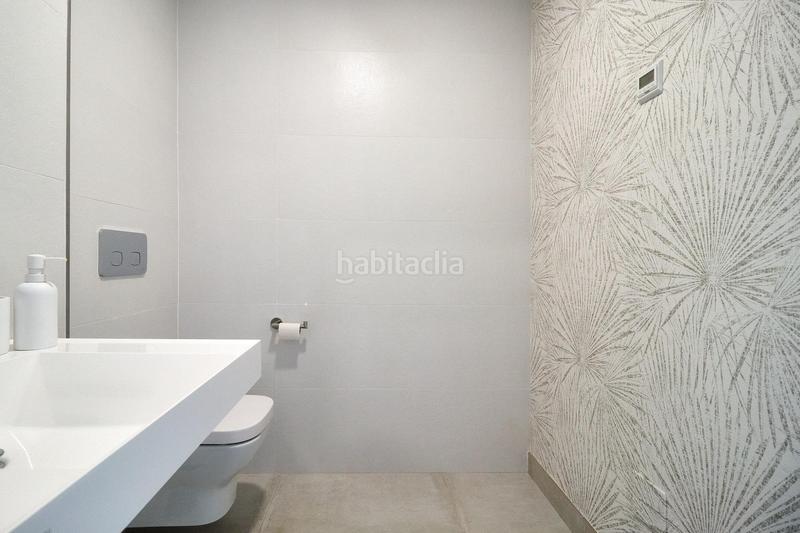 Foto dda92af6-bb13-4bc1-9f76-4d94f9feeab7. Casa adosada obra nueva espectaculares adosados 4 habitaciones piscina garage vistas al mar en Mijas