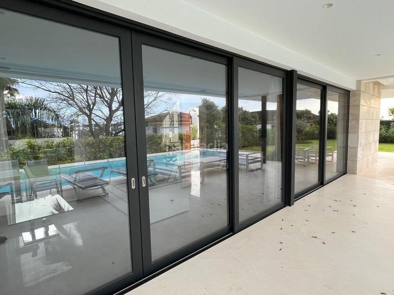 Foto bf18da38-8e4e-4afe-b7ca-92fb9fd55331. Chalet con riscaldamento parcheggio piscina in Paraiso - Barronal Estepona