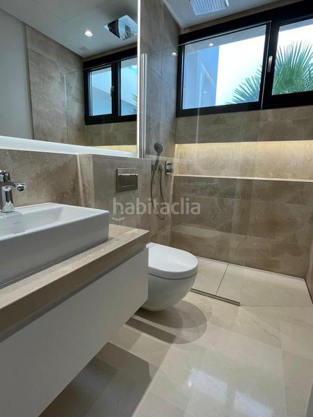 Foto ea909e35-a27c-4d9e-bee5-1835a93d8e1a. Chalet con riscaldamento parcheggio piscina in Paraiso - Barronal Estepona