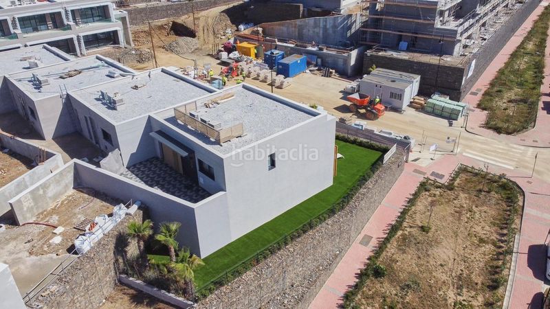 Foto bea0b14a-9fe0-45d7-b94f-a0fbc43d4653. Semi detached house with heating parking pool in El Faro de Calaburra - Chaparral Mijas