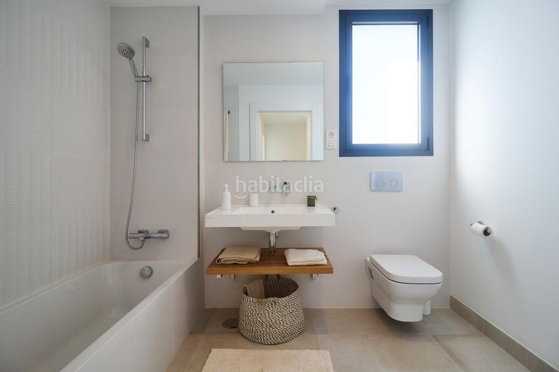 Foto c8d96623-3a54-42f5-90fc-1ac54e5f0ee6. Semi detached house with heating parking pool in El Faro de Calaburra - Chaparral Mijas