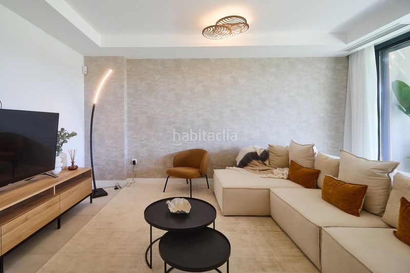 Foto f4e37743-261d-4365-bbd4-1a99d698d989. Semi detached house with heating parking pool in El Faro de Calaburra - Chaparral Mijas