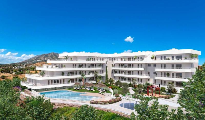 Foto 7f39db39-2ac4-4f1e-9777-2952063010fd. Rez-de-chaussée avec chauffage parking piscine dans Fuengirola