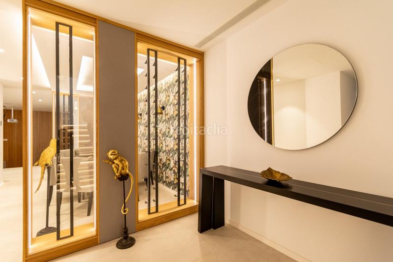 Foto ae0be379-9210-43d9-8868-bff12d1f0f46. Chalet hora de vivir tu sueño la villa perfecta vistas panorámicas al mar y a la montaña en Marbella