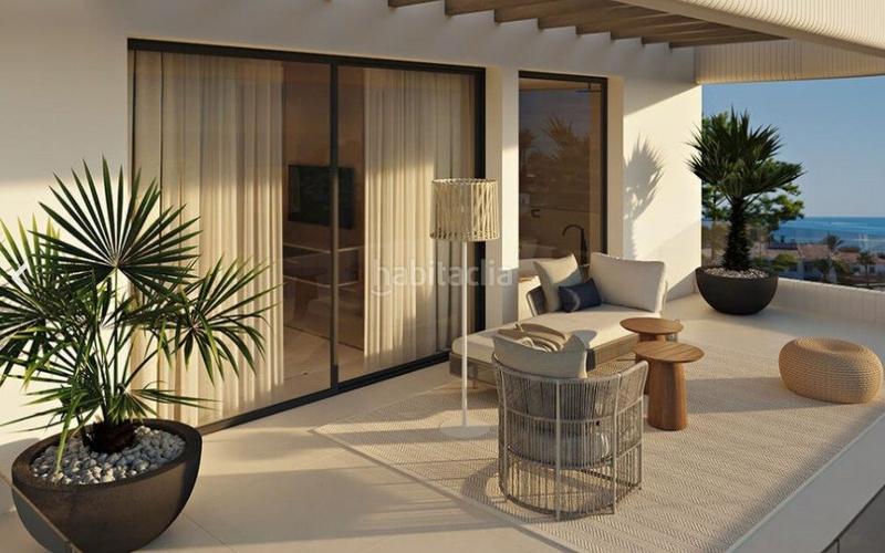 Foto 42748e50-6eaf-4785-9c7f-272b3e210348. Casa pareada villas adosadas de lujo pie de playa obra nueva piscina privada en Marbella