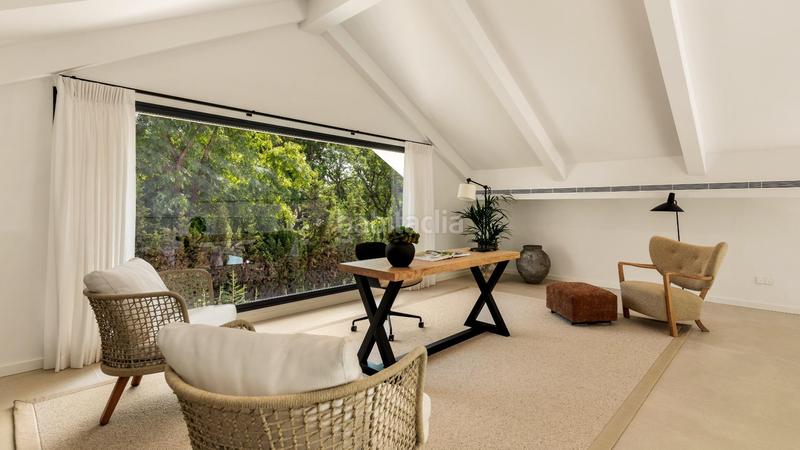 Foto 0e5c4425-c88f-487b-9f4c-1f7f65fb06fa. Chalet avec chauffage parking piscine dans Paraiso - Barronal Estepona