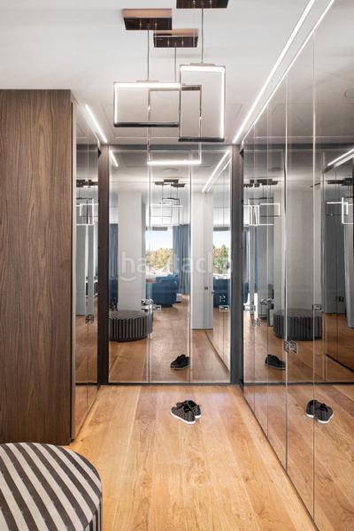 Foto e83c5ad9-f7b9-40b3-b556-52d6d9c76092. Attique avec chauffage parking piscine dans Las Lomas de Río Verde Marbella