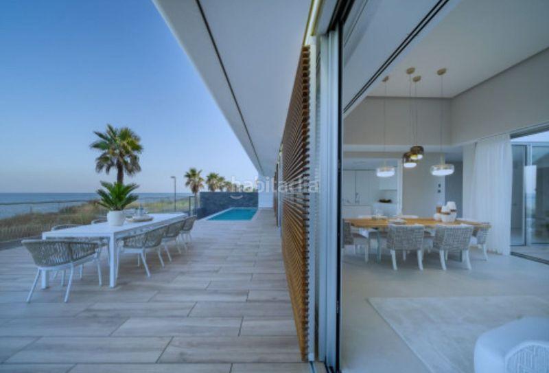 Foto 60d15365-5e2b-4f7c-98f2-677ba8ec72bd. Xalet amb calefacció aparcament piscina a Bahía Dorada Estepona