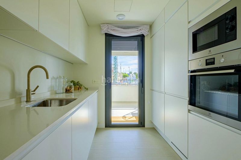 Foto d190e560-4db7-4659-a16f-a06e706a785b. Apartament amb calefacció aparcament piscina a Casares golf - Casares del sol Casares