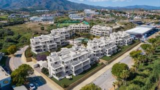Attique à Guadalobón. Ático de 3 dormitorios, 2 baños, solarium y vistas al mar.valle