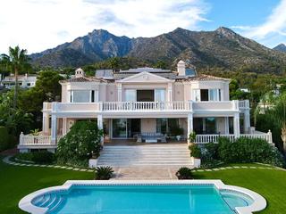 Xalet a Sierra Blanca. Villa de lujo de 6 dormitorios y 8 baños con vistas al mar. casc