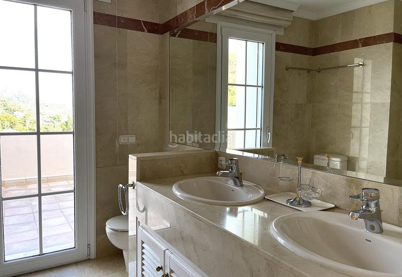 Foto 5674700c-af0d-4ee1-9d95-528664d3396f. Chalet con riscaldamento parcheggio piscina in Sierra Blanca Marbella