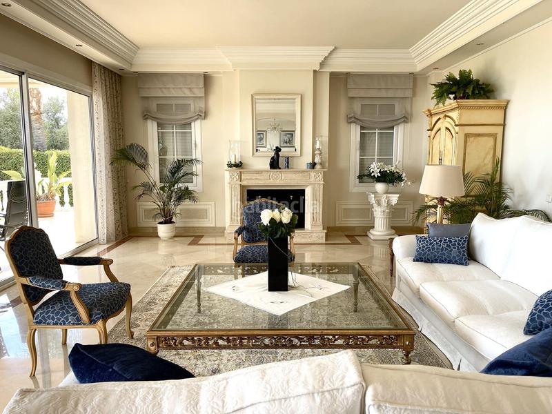 Foto b9abafed-0aac-4404-97e1-1edc339862c7. Chalet con riscaldamento parcheggio piscina in Sierra Blanca Marbella