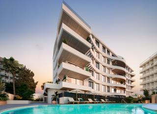 Apartament en Puerto Marina. Apartamento planta segunda de 3 dormitorios y 2 baos situado en