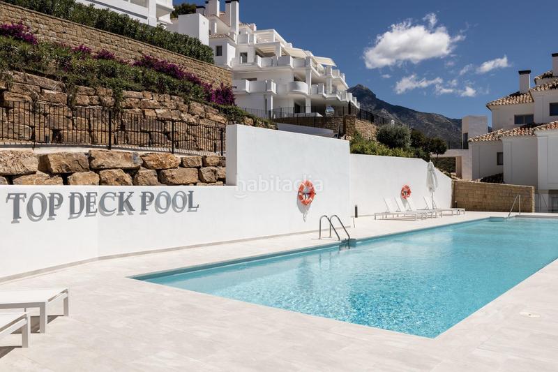 Foto 12c7b3f8-384c-445e-b40c-50a8005701e5. Ático  dúplex de 3 dormitorios, solarium y vistas al mar en exclusiva urbanización. en Marbella