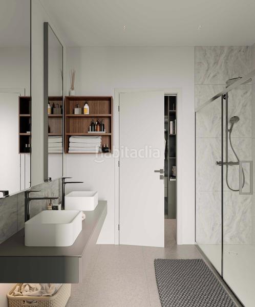 Foto fecca531-330e-4ef8-9544-475bf6a09f3e. Ático  de 3 dormitorios y 2 baños con amplia terraza y vistas al mar. altos de los monteros, en Marbella