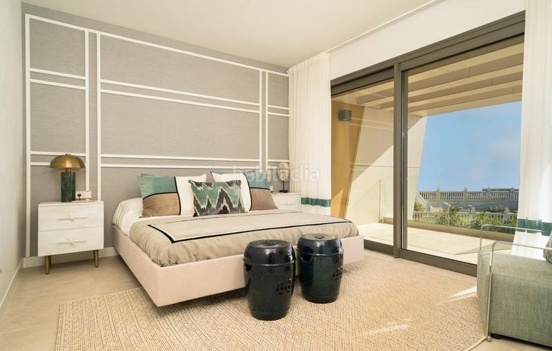 Foto 135e8cb9-f257-4082-b0d2-2ec6d33eba72. Casa pareada pareado de 4 dormitorios con vistas al mar, listo para entrar a vivir! frente a la playa... en Mijas