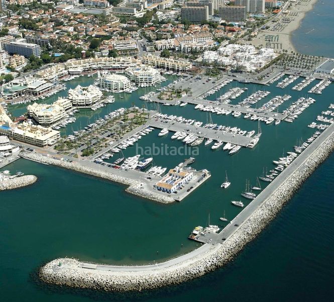 Foto c0fcd5a1-5314-4420-aafa-df9ba8e9ccc3. Àtic amb aparcament piscina a Puerto Marina Benalmádena