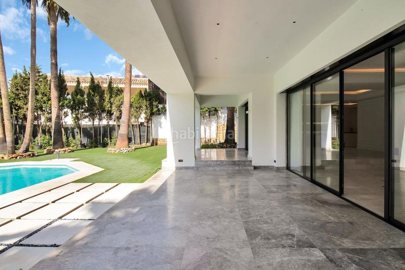 Foto ae418c95-3a56-4566-a7fc-f1b5a59fda84. Chalet villa de 6 dormitorios y 9 baños en sierra blanca, en Marbella
