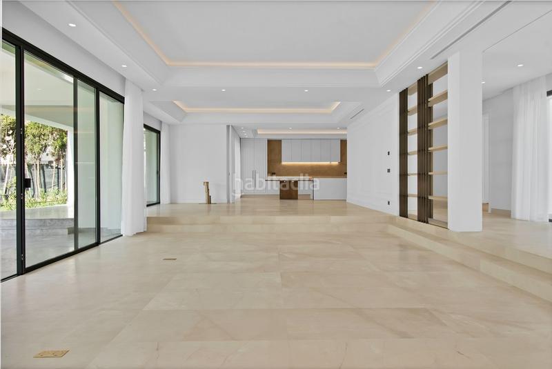 Foto bc151a40-442f-4117-8fa9-fa9bb6b66d4d. Chalet villa de 6 dormitorios y 9 baños en sierra blanca, en Marbella