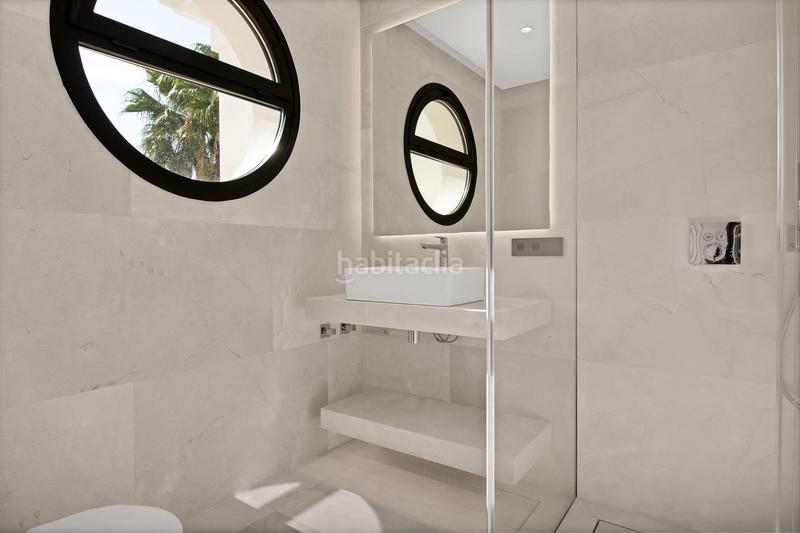 Foto bf8365bb-7c5f-4d37-83dd-a20302d2f88d. Chalet villa de 6 dormitorios y 9 baños en sierra blanca, en Marbella