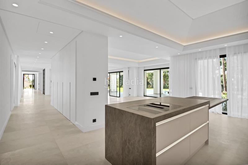 Foto cabb9d16-c3c3-46c2-a8b9-8418f0afc134. Chalet villa de 6 dormitorios y 9 baños en sierra blanca, en Marbella