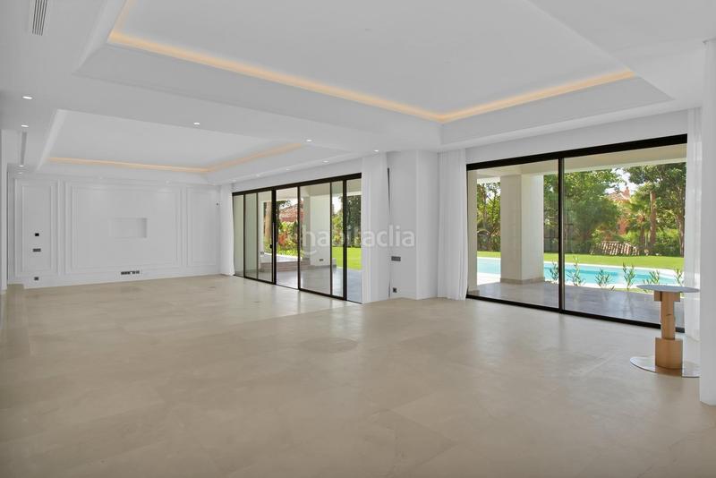 Foto d4b738eb-fb27-4c7f-8e52-294776a7a792. Chalet villa de 6 dormitorios y 9 baños en sierra blanca, en Marbella