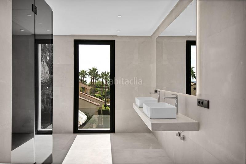 Foto ebb05bf1-df12-468d-a08c-369c13e2c9f6. Chalet villa de 6 dormitorios y 9 baños en sierra blanca, en Marbella