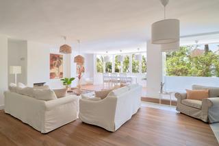 Apartament a Limonar. Apartamento de lujo en primera linea de la playa en málaga centr