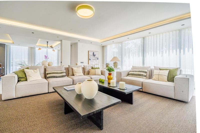 Foto 70b19eb8-bbec-4384-920f-0201e8138c6e. Xalet amb calefacció aparcament piscina a La Dama de Noche - La Alzambra Marbella