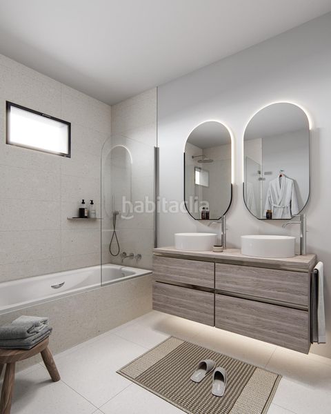 Foto 8cc85989-bc99-4cf5-846c-4ca3a52a5792. Àtic amb aparcament piscina a Torreblanca del Sol Fuengirola