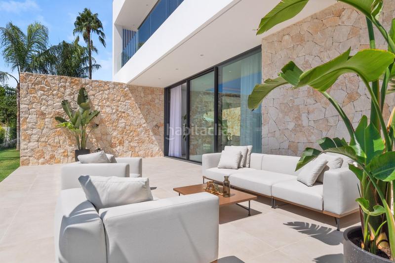 Foto 026a8fb2-051f-47aa-a6b6-a5795649319e. Chalet avec chauffage parking piscine dans Nueva Alcántara Marbella