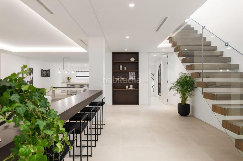 Foto 5594326f-7d27-4729-9568-d8d502a2a5f9. Chalet avec chauffage parking piscine dans Nueva Alcántara Marbella