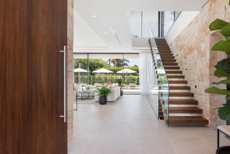 Foto 5953118c-2ee1-482c-80d5-a5172efe0800. Chalet avec chauffage parking piscine dans Nueva Alcántara Marbella