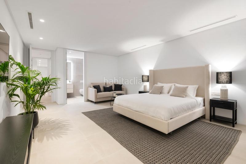 Foto 6ba0dbc3-2ecb-49fb-a6b2-cfaebe830437. Chalet avec chauffage parking piscine dans Nueva Alcántara Marbella