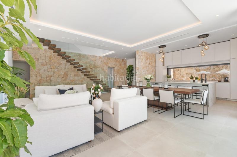 Foto c50801e4-8301-48db-9b28-08dbc120dd7e. Chalet avec chauffage parking piscine dans Nueva Alcántara Marbella